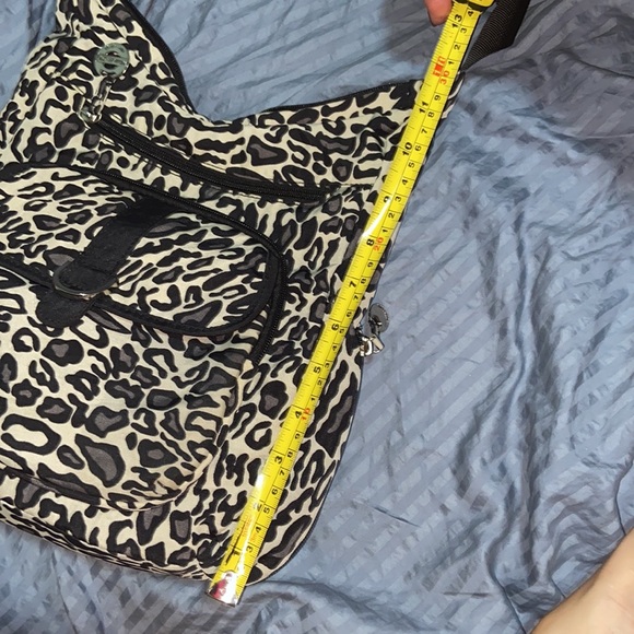 EUC Travelon Anti-Theft Crossbody Bag in Leopard print - Picture 6 of 15